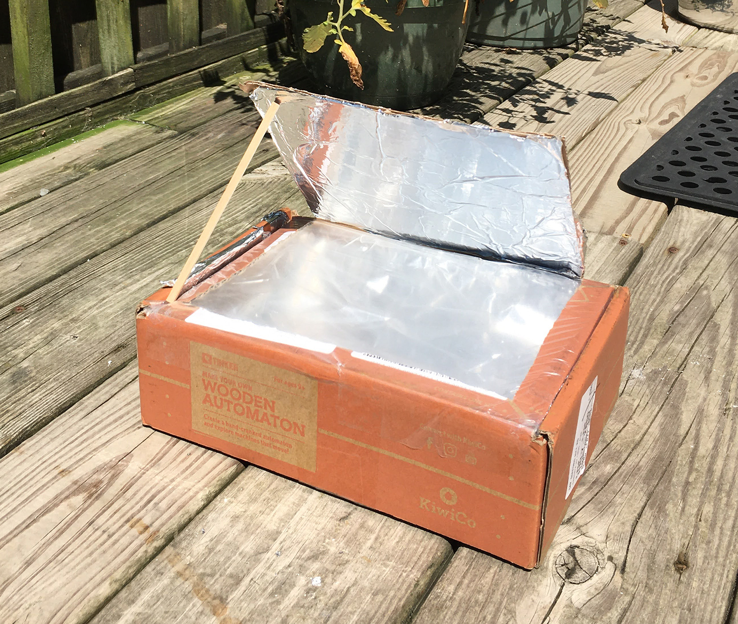 solar cooker cardboard box